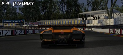 Un cul à faire baver une Ferrari.jpg